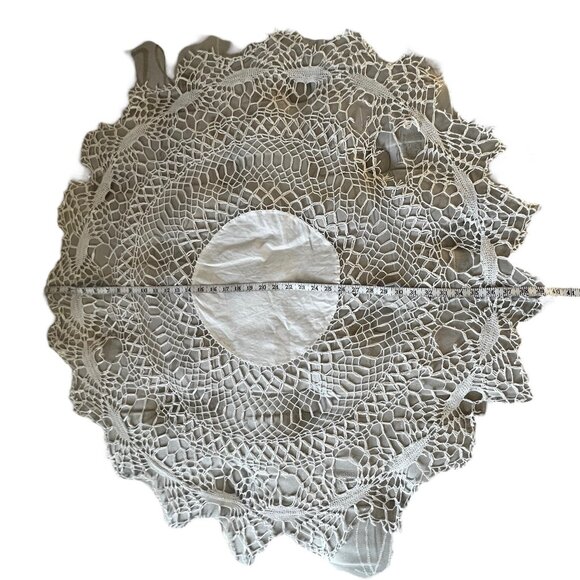 Hand-Crocheted Round Lace Tablecloth With 12” Linen Blend Center 40" Diameter - Picture 6 of 8